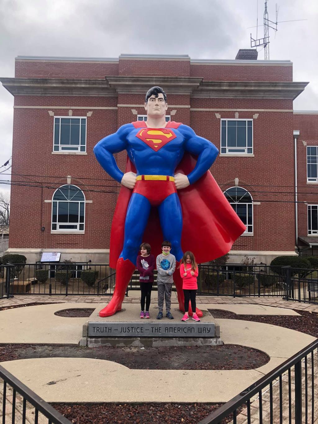Roadside Stops: Metropolis, IL: Superman&nbsp;Statue